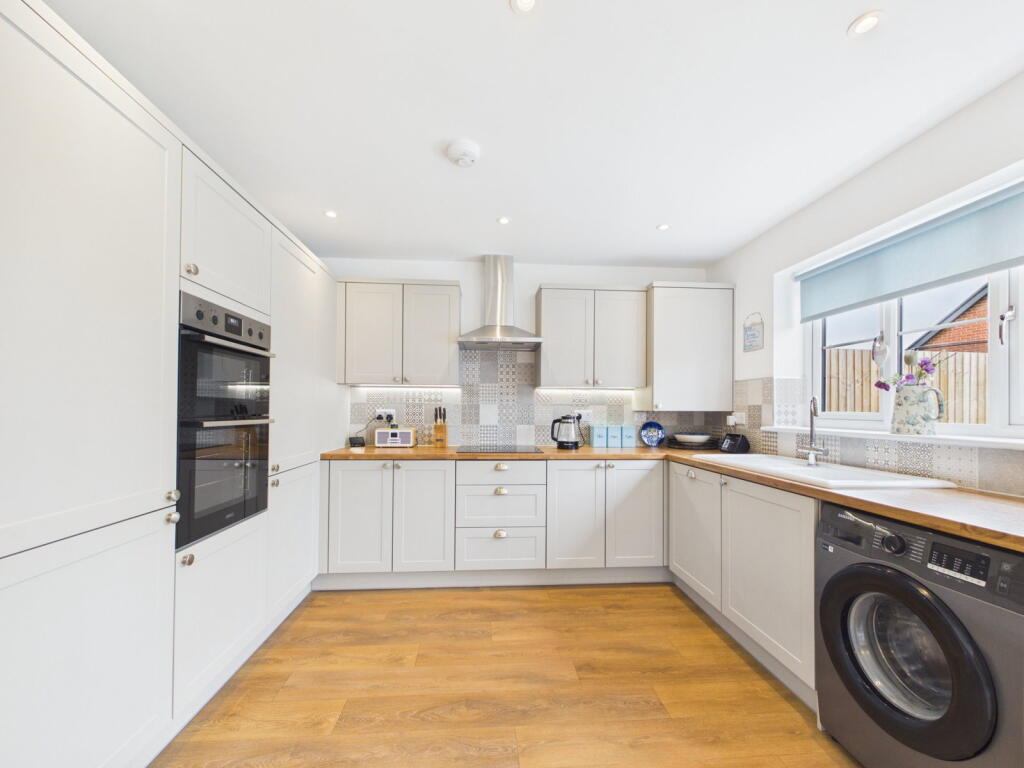 Leahays Way, Allscott, Telford, TF6 5FJ photo 4