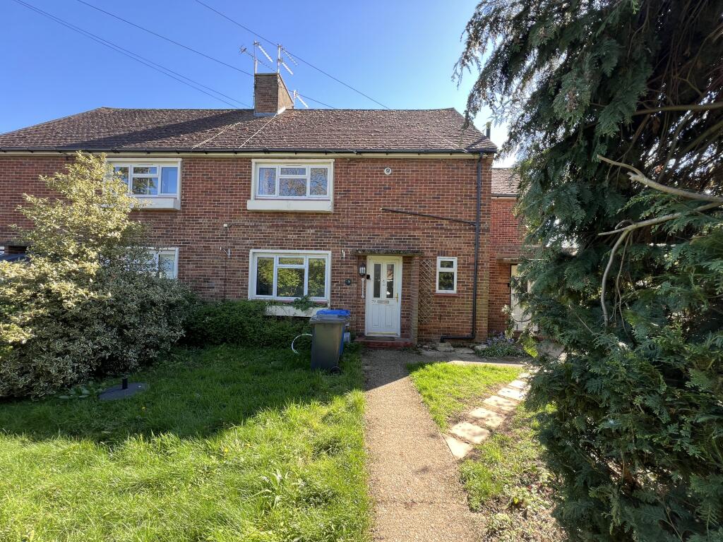 Main image of property: 79 Kingsbury Drive, Old Windsor, Windsor, Berkshire SL4 2NH