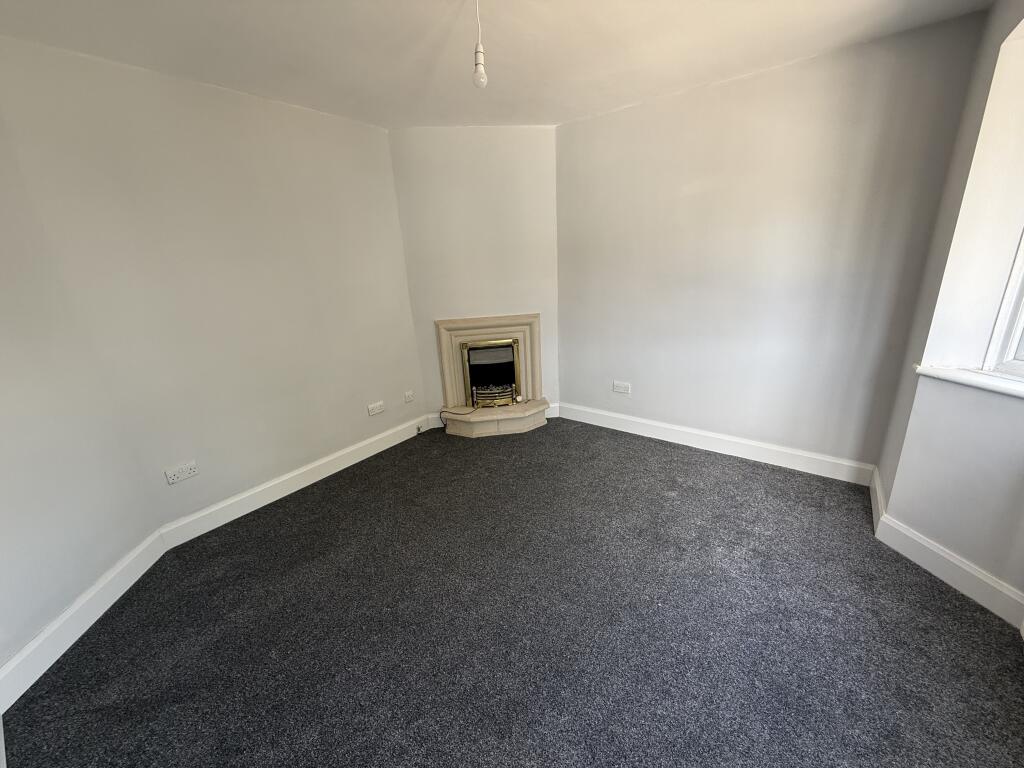 House in Wolverhampton, West Midlands - View 3