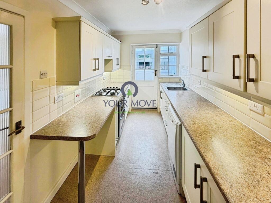House in Sutton - View 3