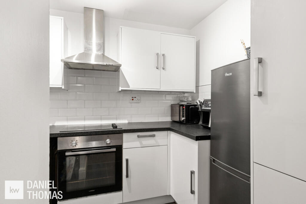 Apartment in Epping Forest, Waltham Abbey - View 5
