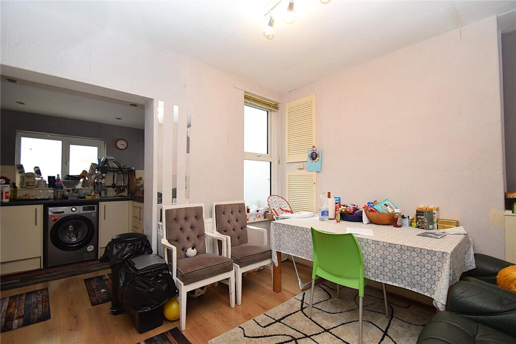 House in York - View 4