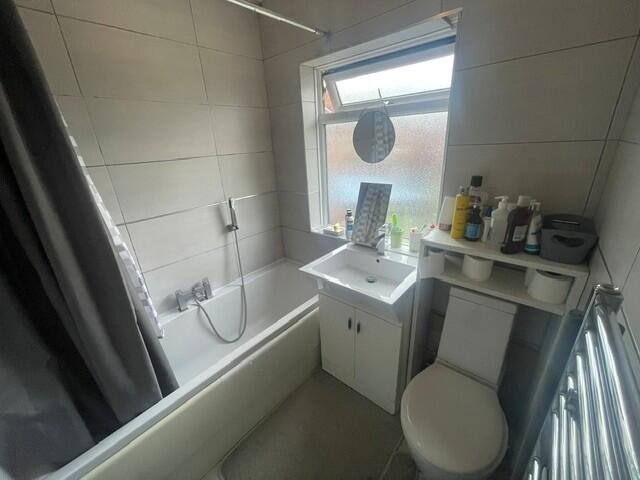 House in Birmingham, West Midlands - More