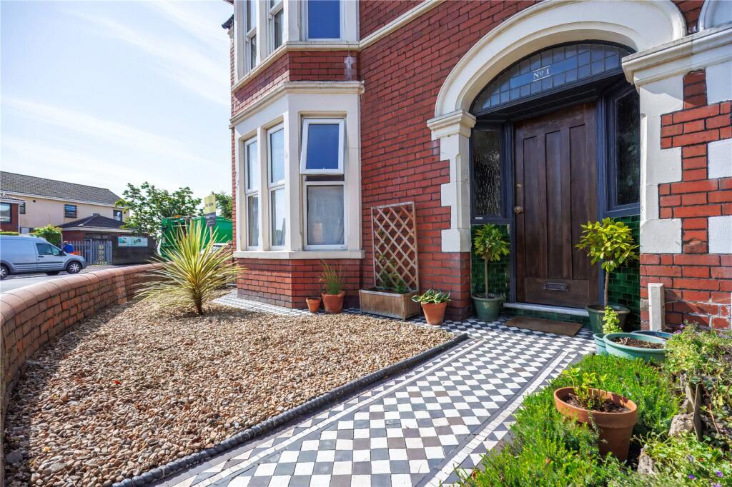 Apartment in Cardiff, Penylan - View 2