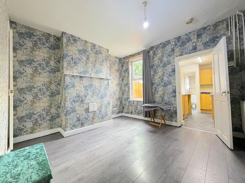 House in Wolverhampton - View 3