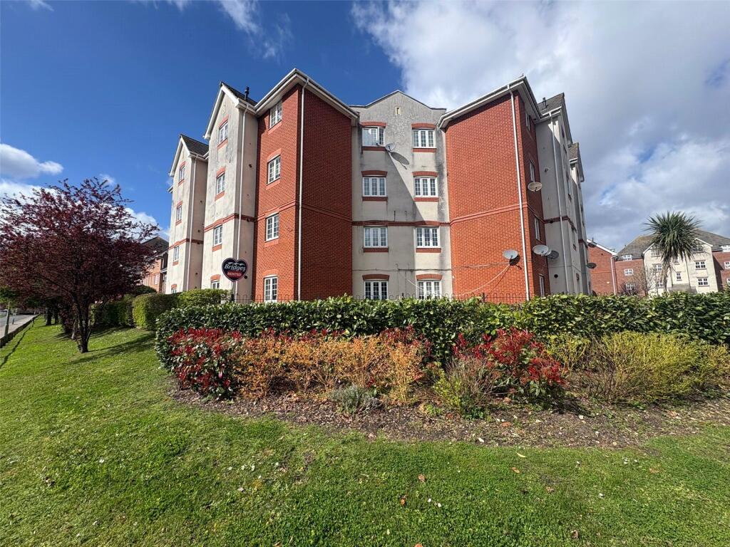 Main image of property: Woodland Walk, Aldershot, Hampshire, GU12