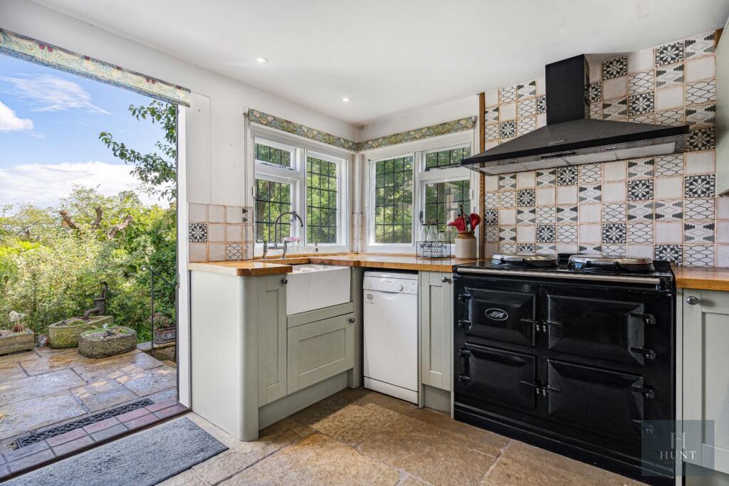 Harroell, Long Crendon, Aylesbury, Buckinghamshire, HP18 - View 6
