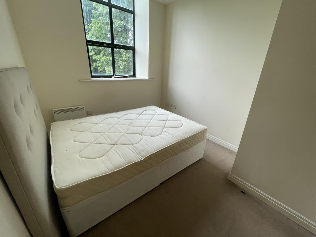Apartment in Bradford, Keighley - More
