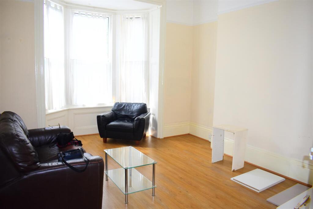House in Portsmouth - View 5