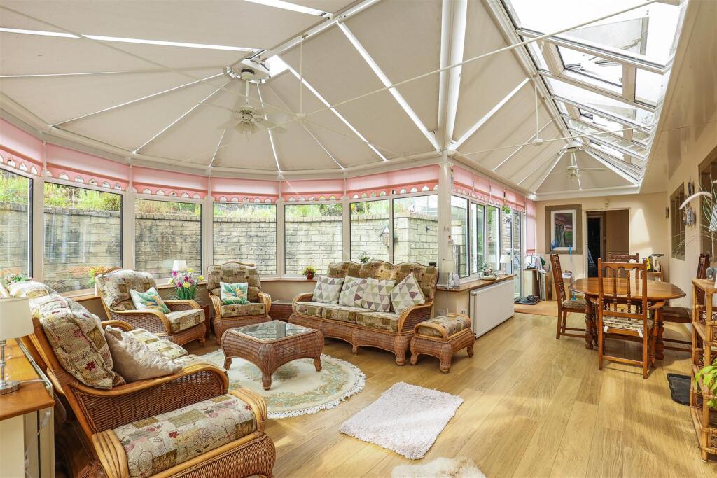 House in Stroud, Woodchester - More