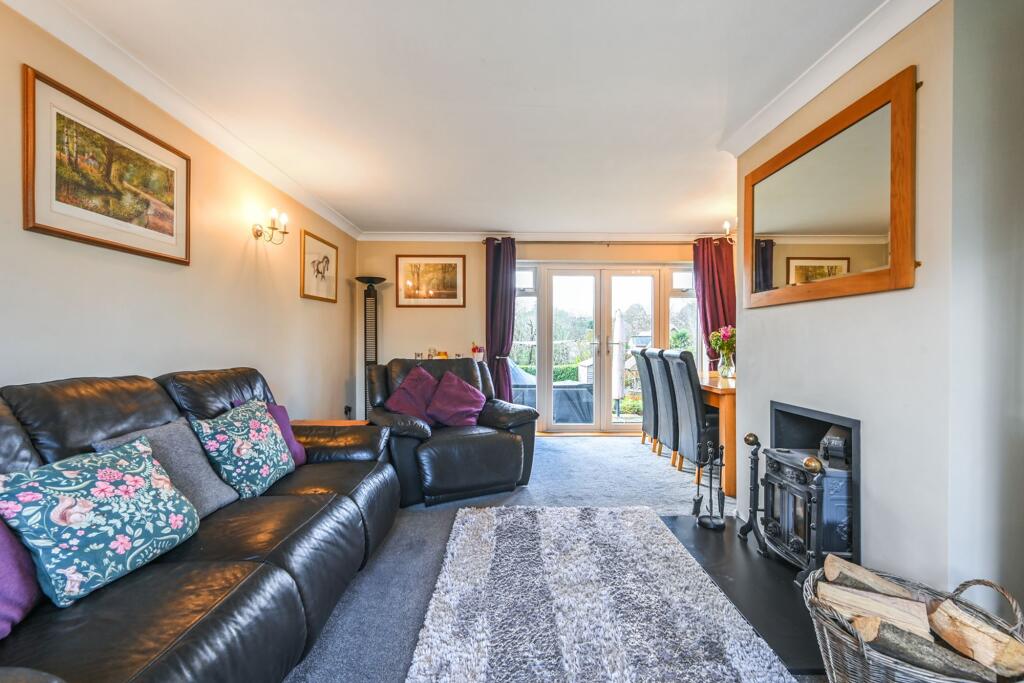 3 bed detached - Luxford Lane, Crowborough, TN6 image 5