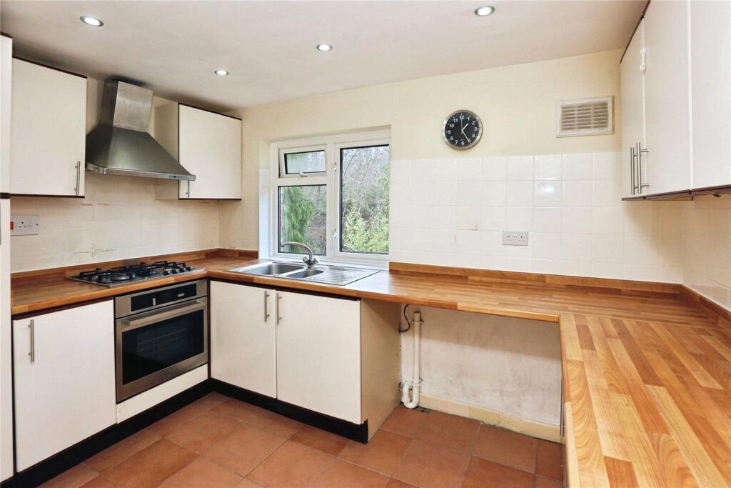 Apartment in Eastleigh, Hound - View 4