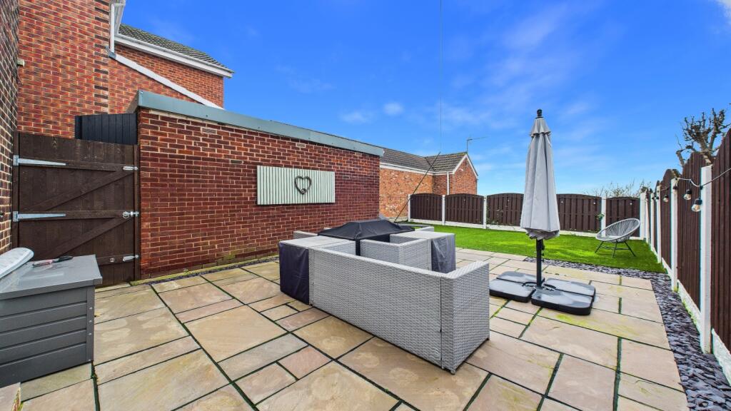 13 Inkerman Road, Darfield, Barnsley photo 4