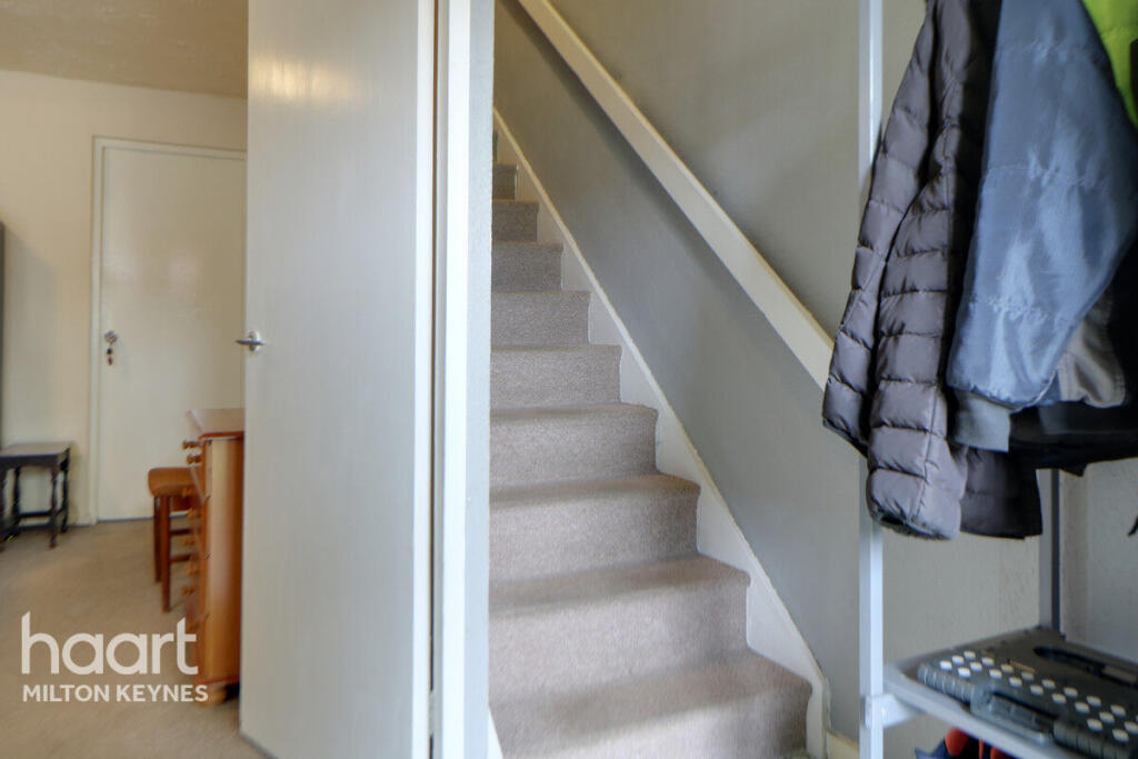 House in Milton Keynes, West Bletchley - View 5