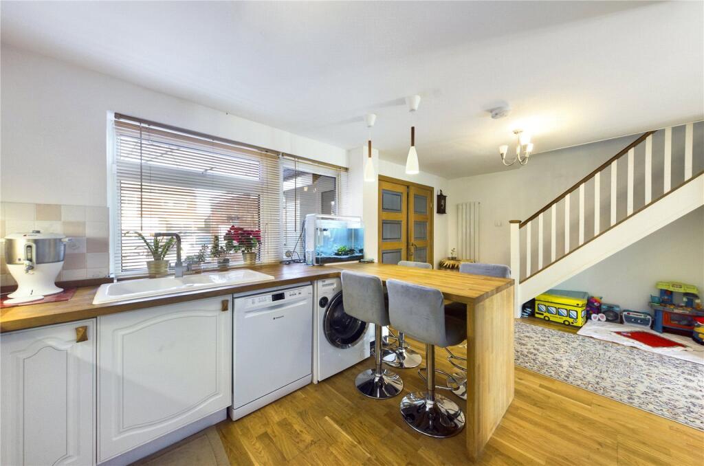 House in Reading, Dee Park - View 4