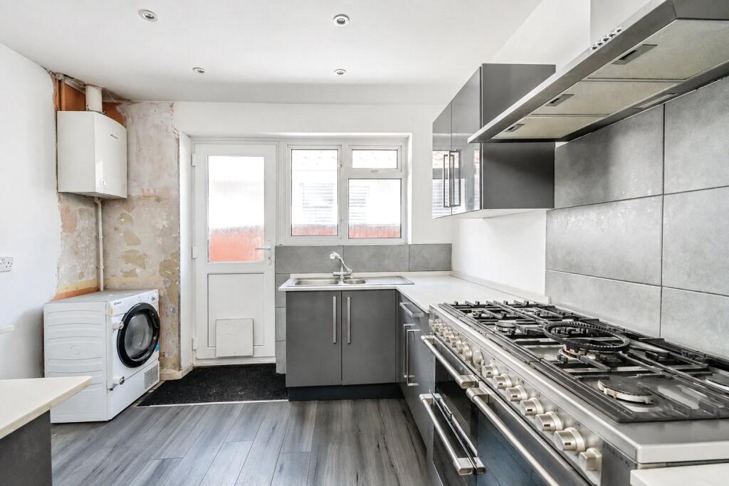House in Portsmouth - View 2