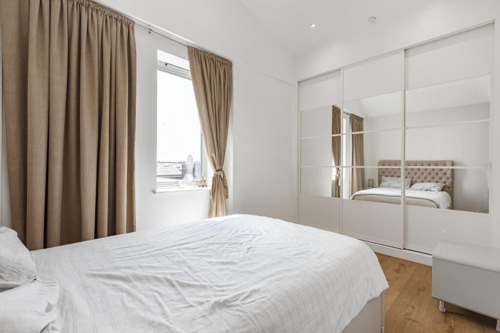 Apartment in London - More