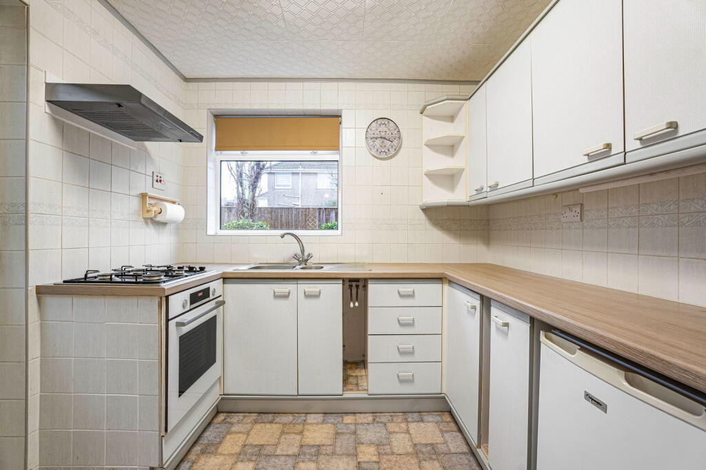 Colebrook Lane, Plympton, Plymouth, Devon, PL7 4BN photo 4
