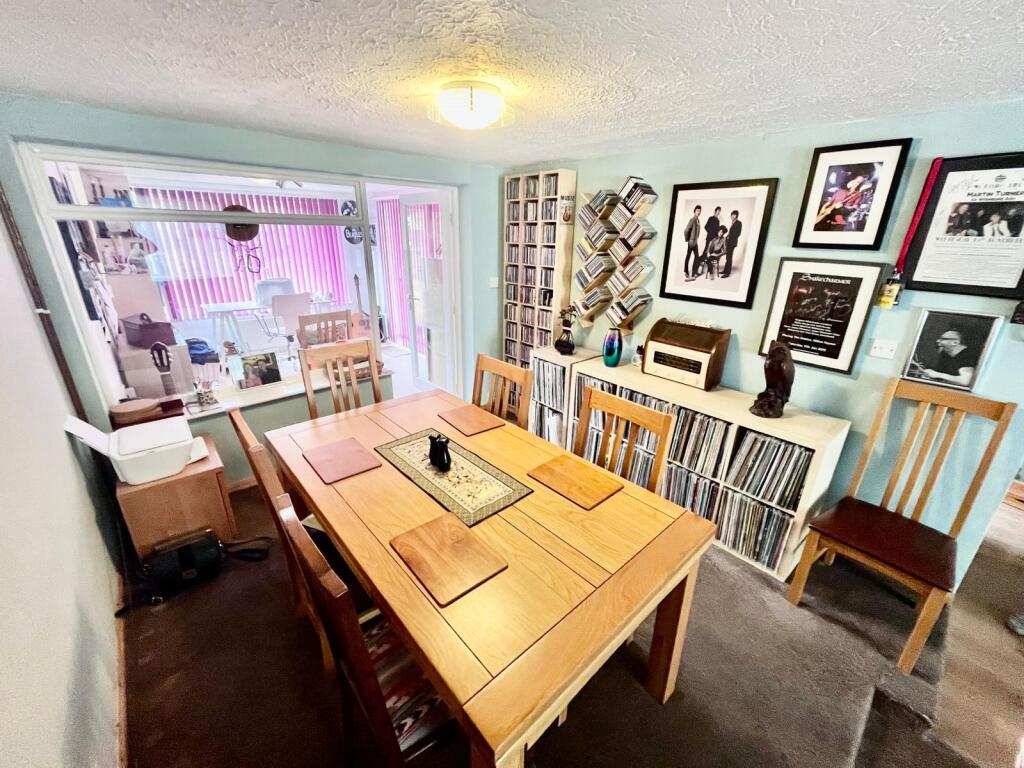 House in Newport Pagnell, City of Milton Keynes - View 4
