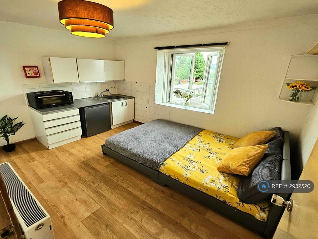 Main image of property: Lower Parkstone, Poole, BH14