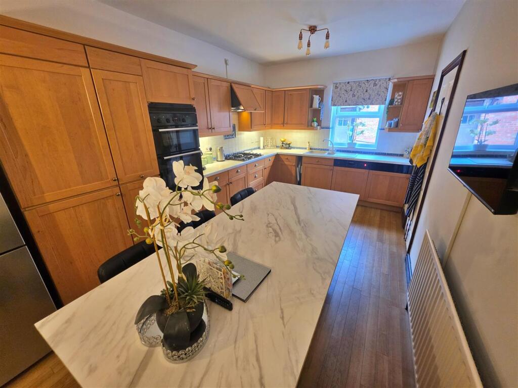 House in Wyre, Highcross - View 3