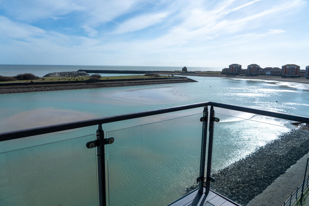 Apartment in Brighton - View 4