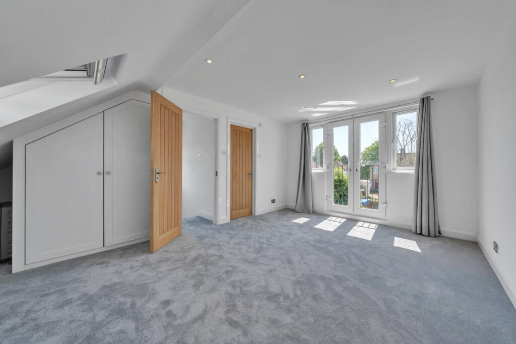 Purbrock Avenue, Watford, WD25 photo 2