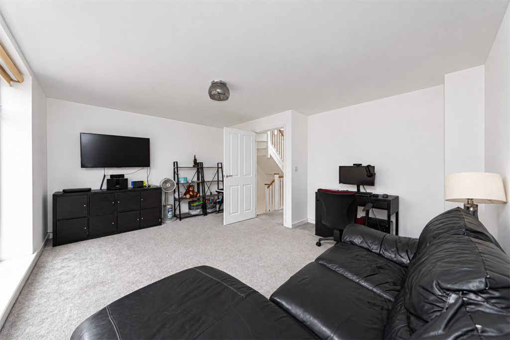 House in Reading - View 4