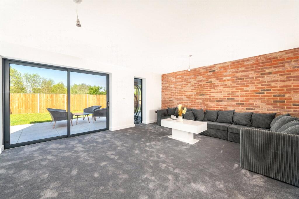 House in Haynes, Central Bedfordshire - View 4
