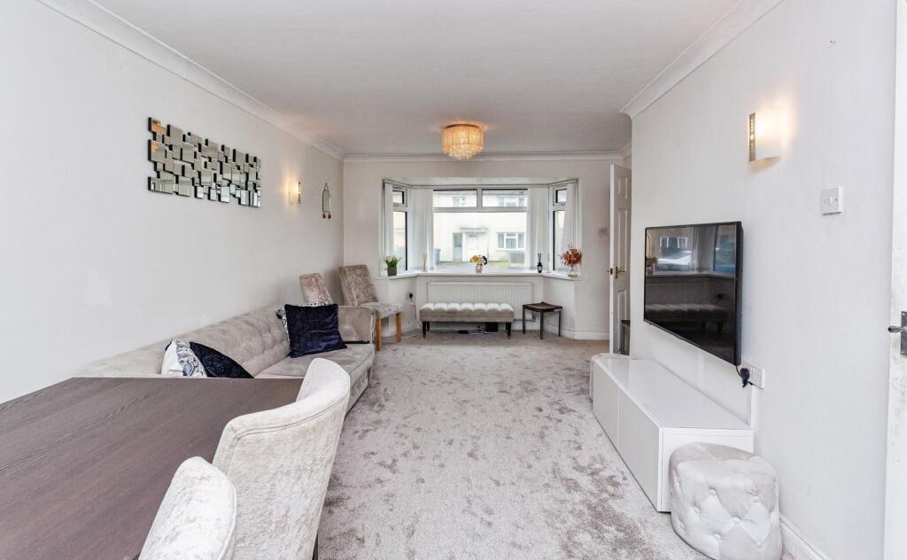 House in Stoke-on-Trent - View 2