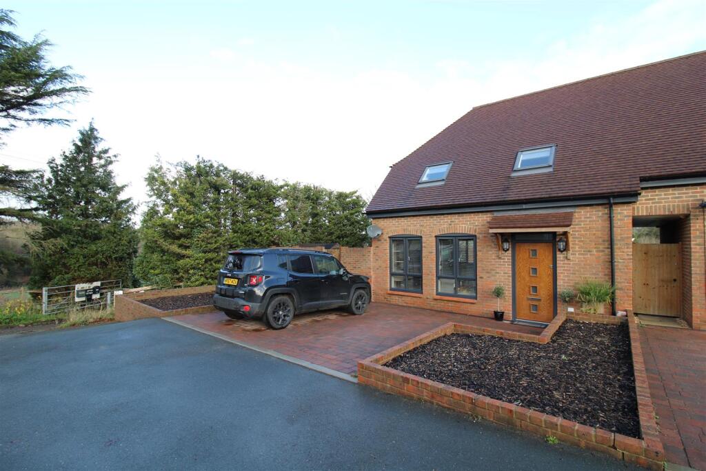 Main image of property: North Park Terrace, Knowle, Fareham