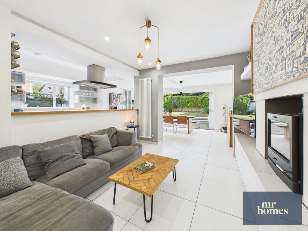 House in Cardiff, Danescourt, Llandaff - More