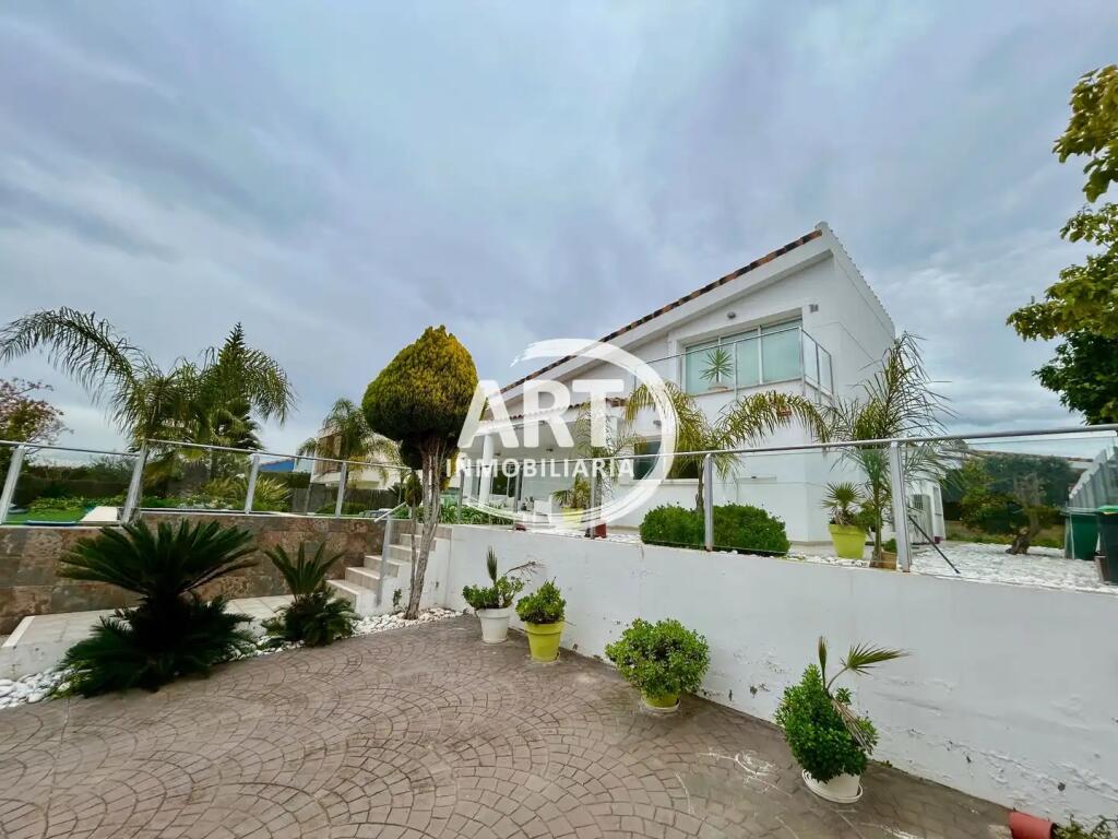 Main image of property: Valencia, Valencia, Bétera