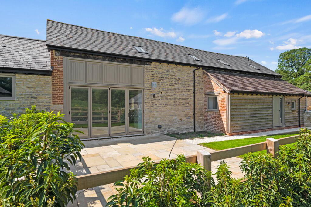 Main image of property: Curacy Farm, Old School Lane, Lighthorne, Warwickshire, CV35