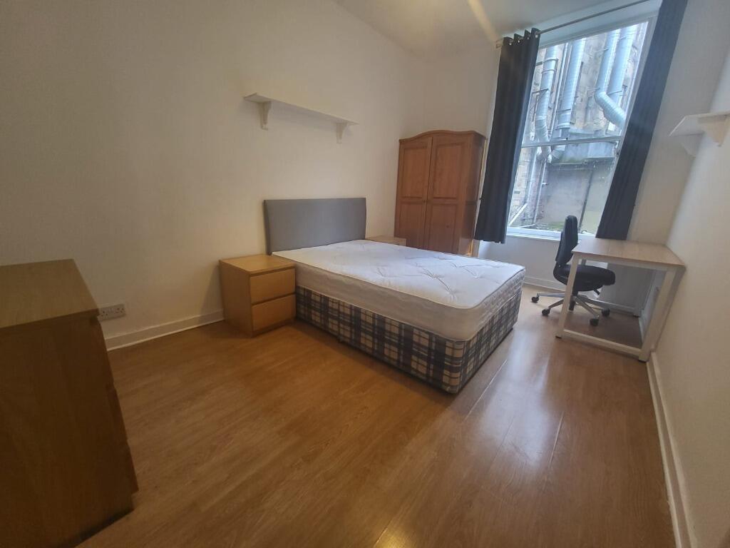 6 bedroom duplex for rent