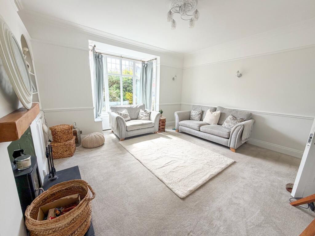 Jaycroft Road, Burnham-On-Sea, Somerset, TA8 photo 4