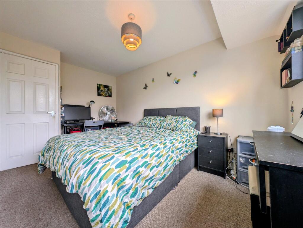 House in Wyre Forest, Aggborough, Kidderminster - View 5