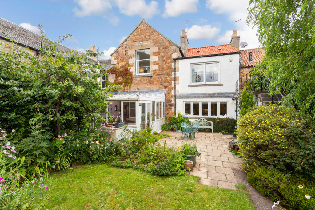 Main image of property: 2 The Poplars, High Street, Aberlady, East Lothian, EH32 0RE