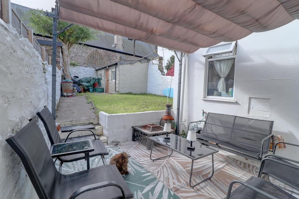 House in Exeter - View 2