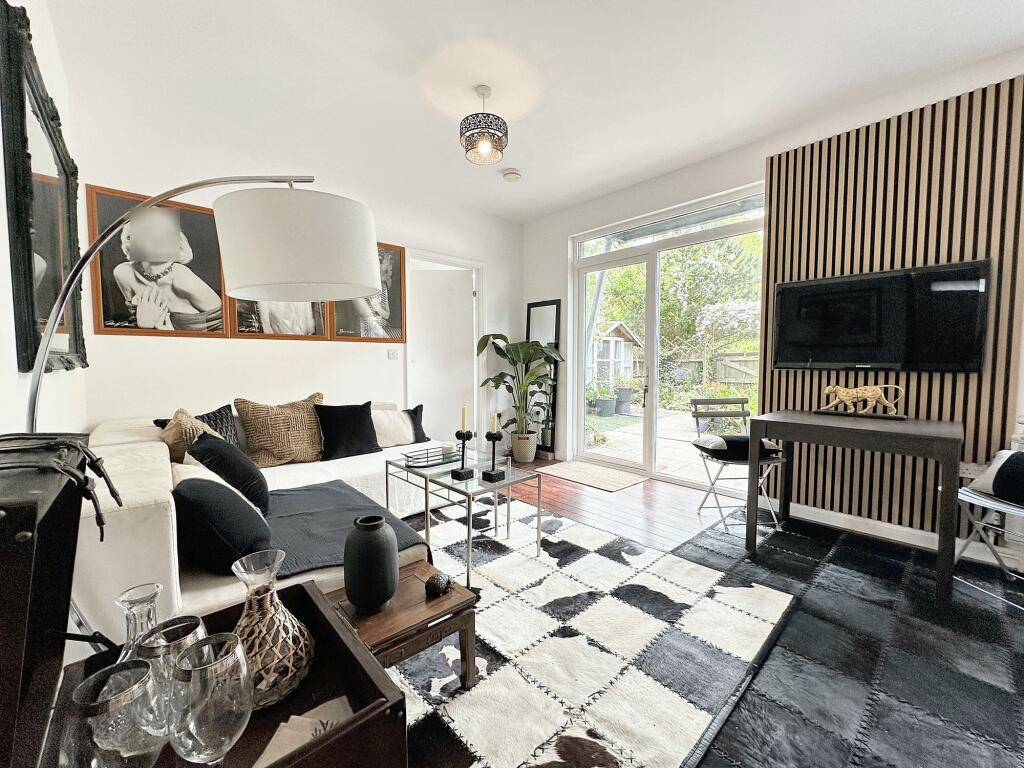 Main image of property: Seward Green, Hythe, SO45