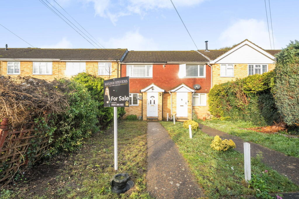 Main image of property: Chain Free Home Near Rainham Train Station - Macklands Way