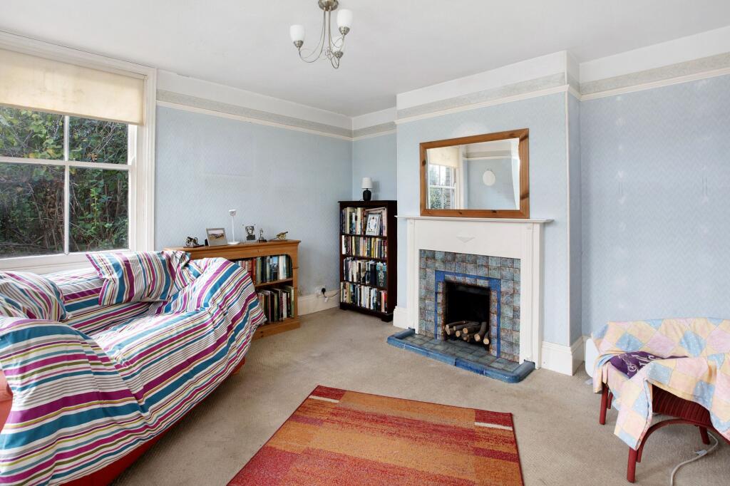 House in Teignbridge, Teignmouth - View 2