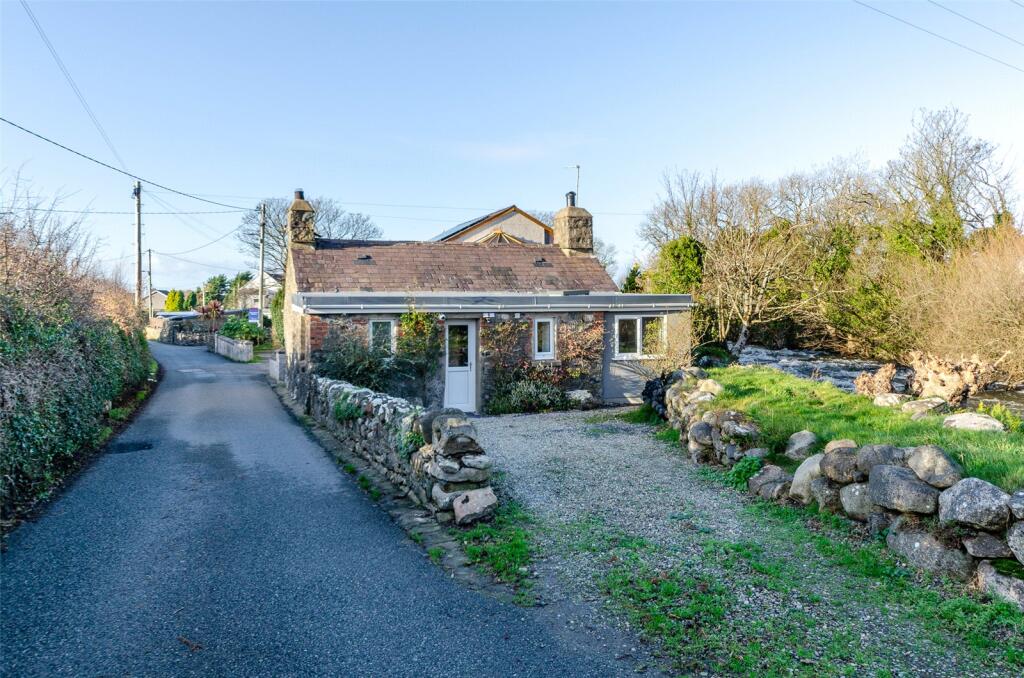 House in Clynnog Fawr, Gwynedd - View 4