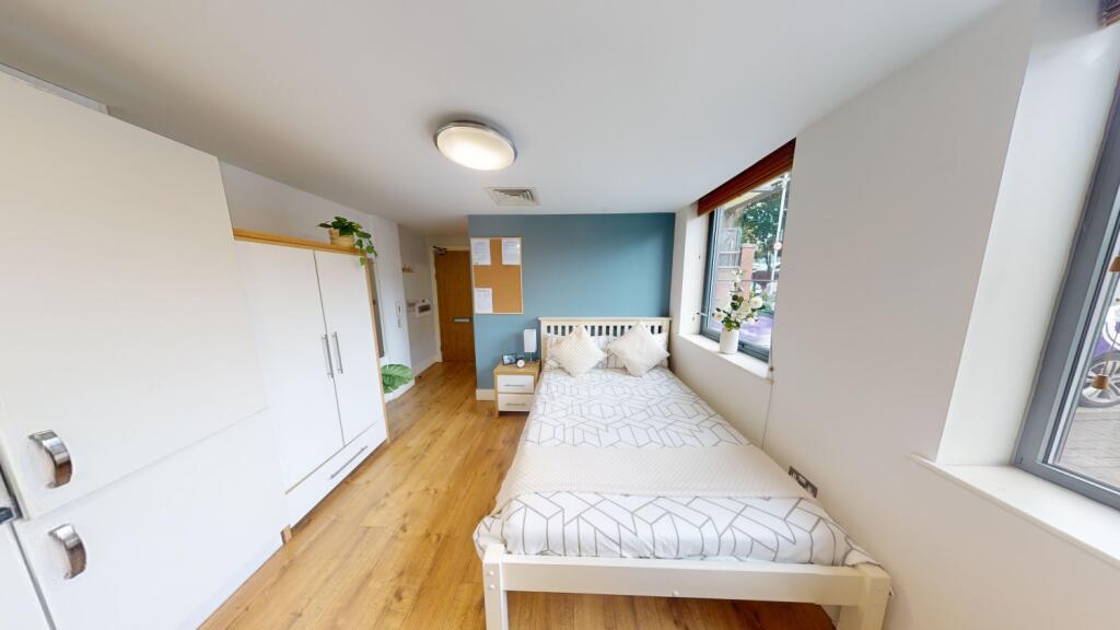 Studio flat for rent