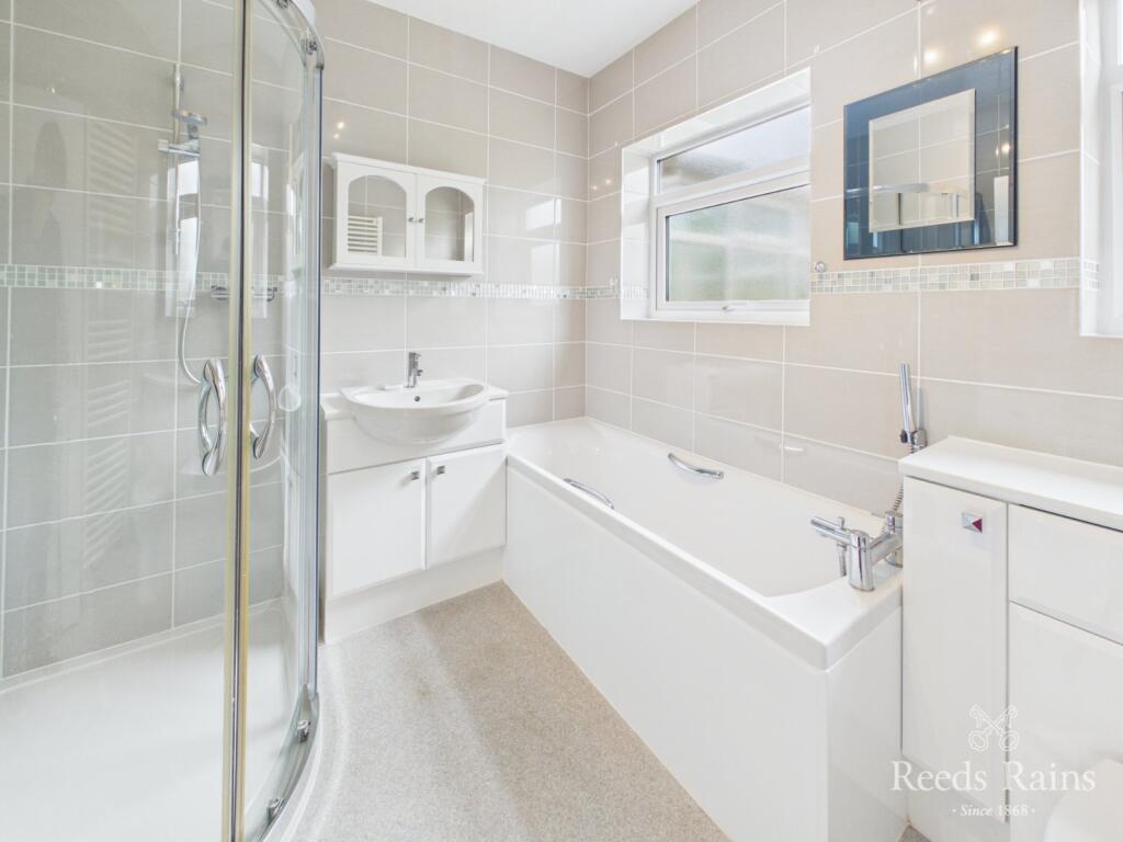 Leven Road, Guisborough, North Yorkshire, TS14 photo 3