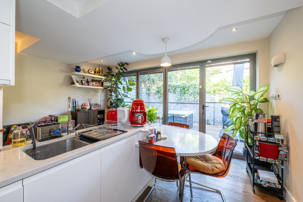 Main image of property: Elspeth Road, Battersea, London, Greater London, SW11 1DW