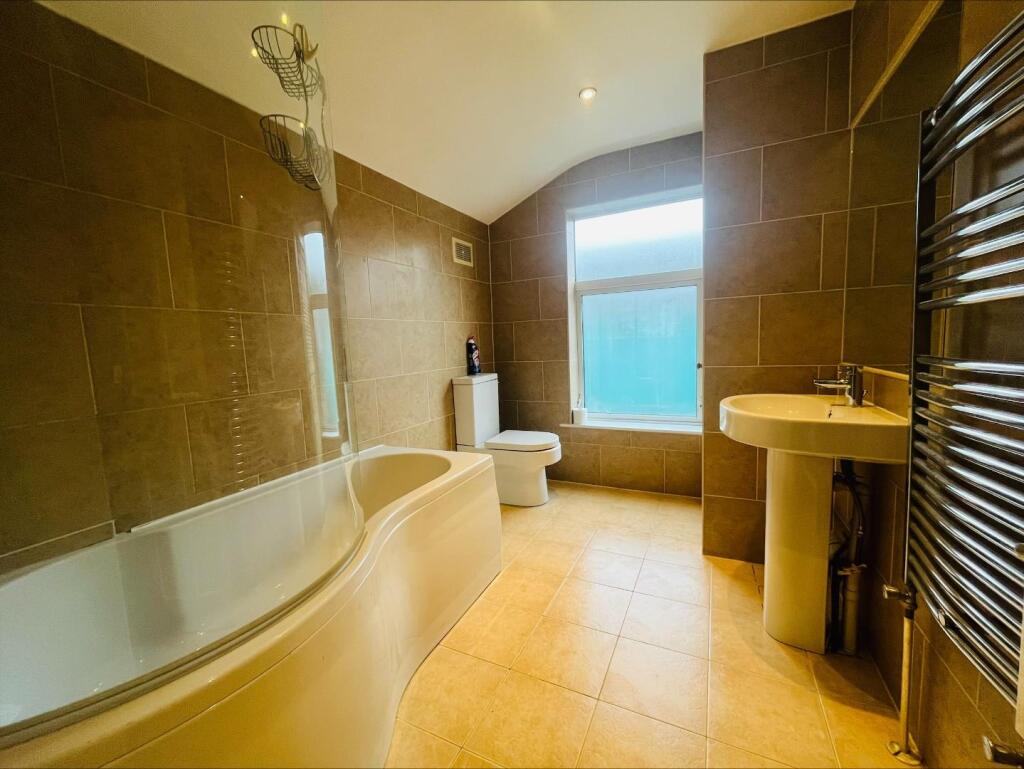 House in Northampton, Semilong - View 3