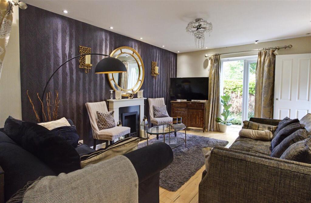 House in Croydon - View 4