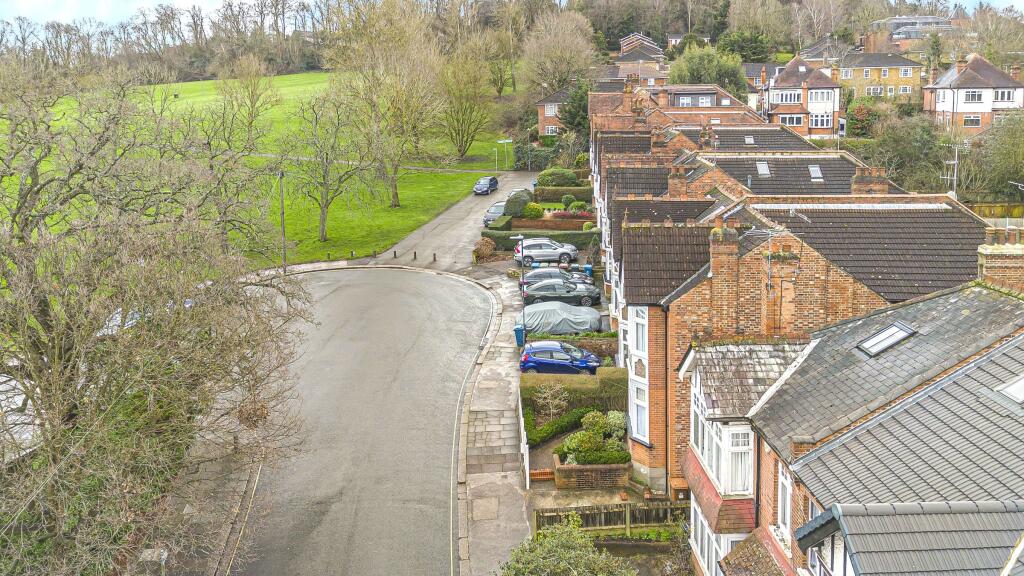 Whitehall Road, Lower Slopes of Harrow on the Hill photo 2