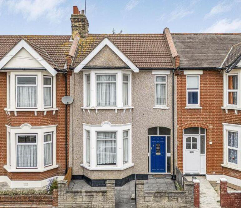 Main image of property: 13 Claremont Gardens, Ilford, Essex, IG3 8AH